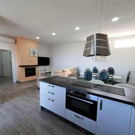 Conejo: Canarian Retreat With Private Wellness Amenities